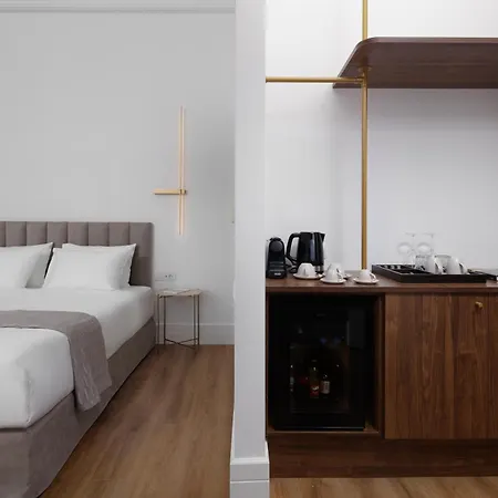 La Divina Aparthotel