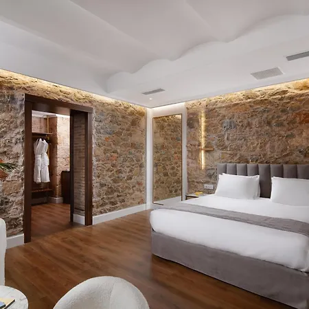 La Divina Aparthotel *