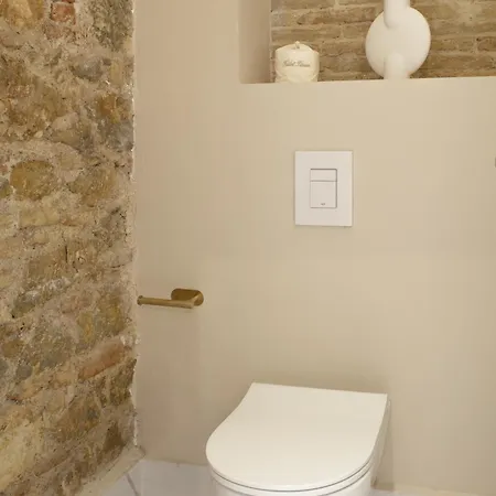 La Divina Aparthotel